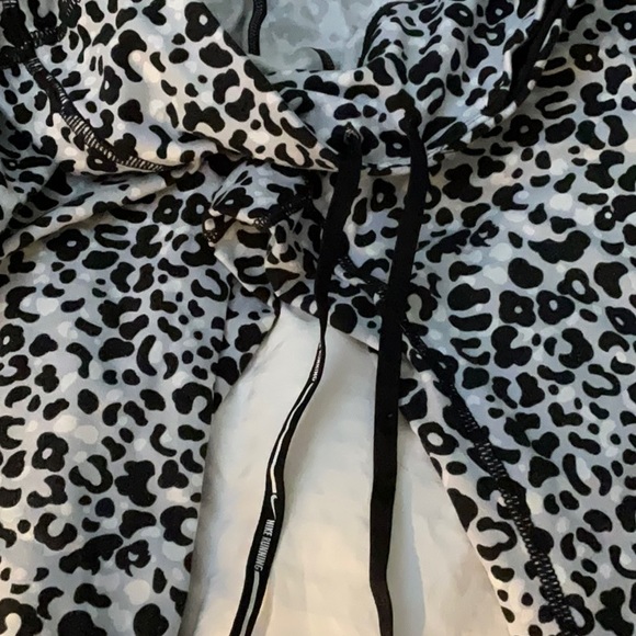 Nike Dri Fit running tights - Picture 3 of 5